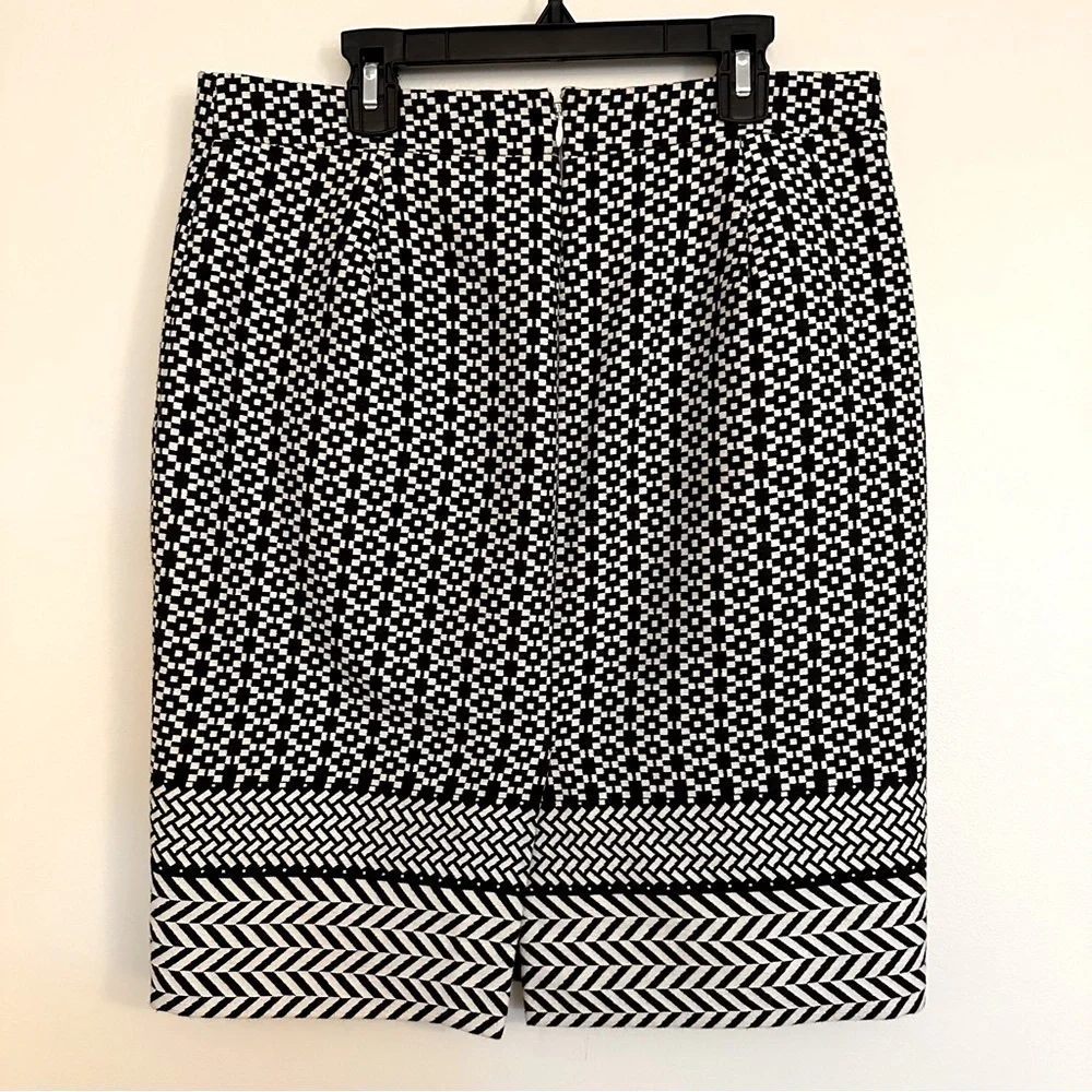 J. Crew Black and White Geometric Pattern Midi Skirt Size 4